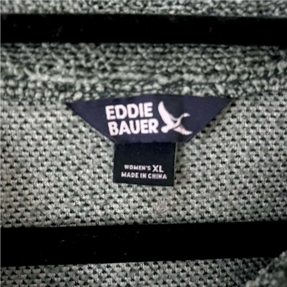 Women’s Green Eddie Bauer Sweater - Picture 3 of 4